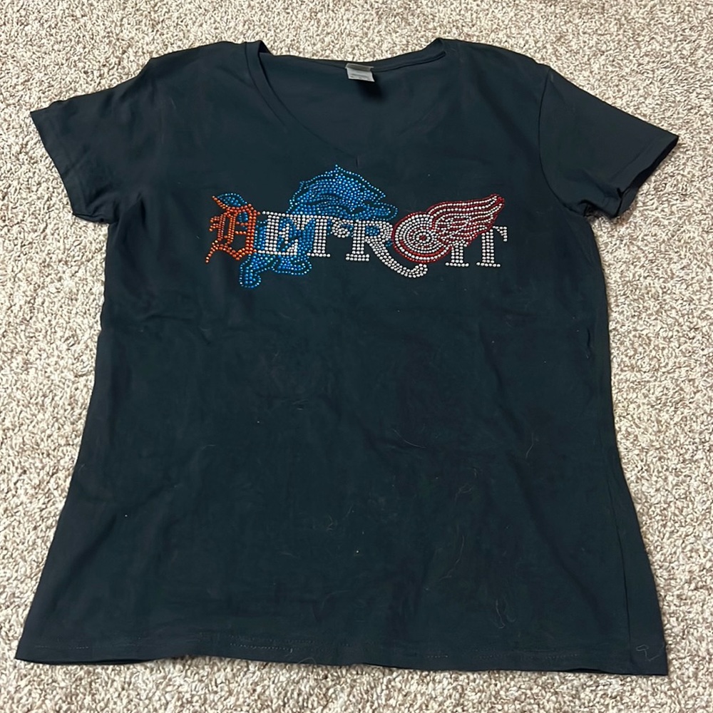 Detroit Sports V Neck